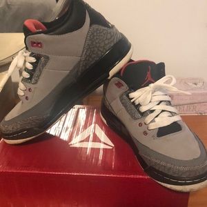 KIDS SIZE JORDANS - USED